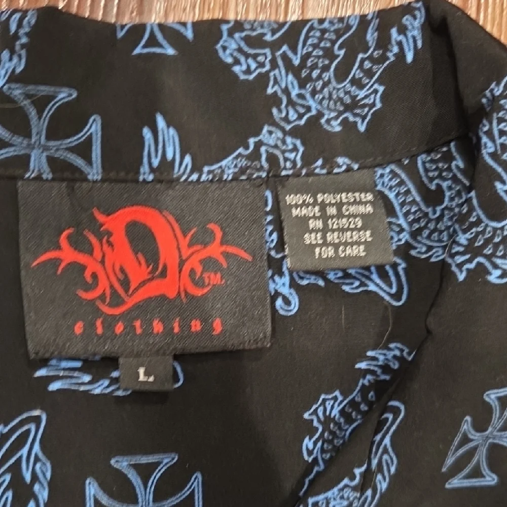 Vintage Dragon D Clothing Short-Sleeve Button-Down with Blue Dragons Sz Large - Picture 2 of 6